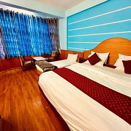 Hotel D Kanchan Manali エクステリア 写真