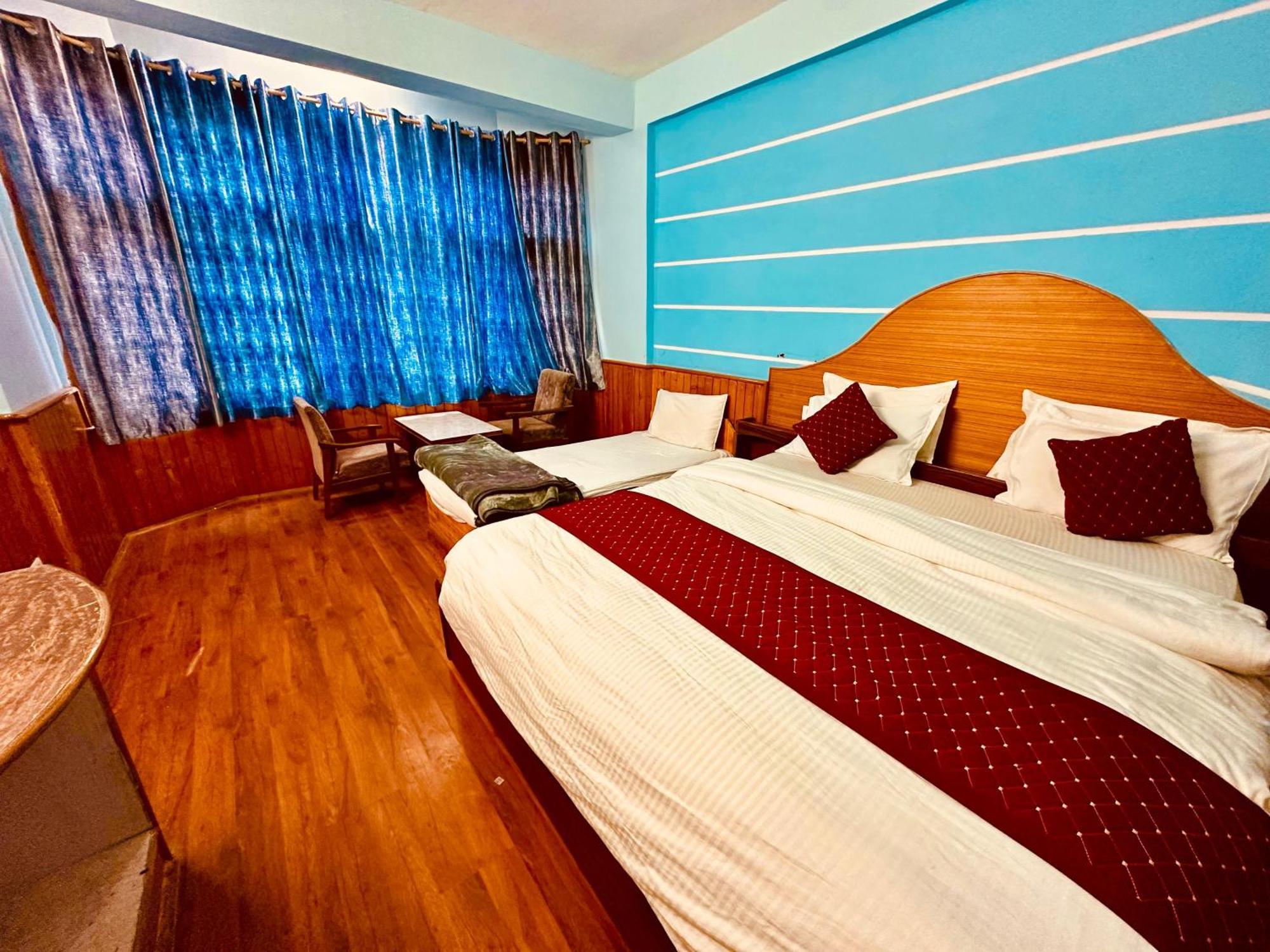 Hotel D Kanchan Manali エクステリア 写真